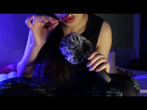 ASMR | Spoolie Nibbling *mouth sounds* 👄👅 (no talking)