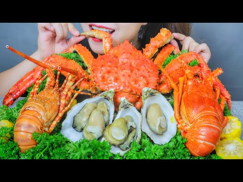 ASMR EATING ROYAL SEAFOOD WITH KING GRAB , OYSTERS , LOBSTER , EATING SOUNDS | LINH ASMR