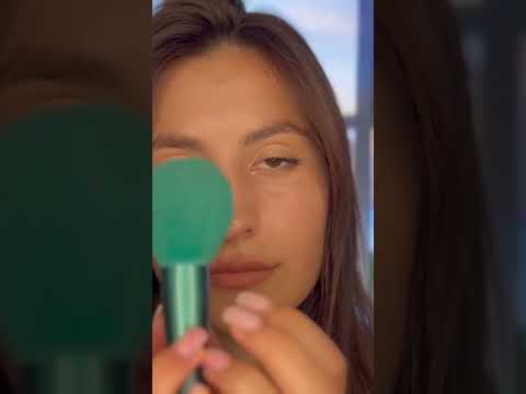 Asmr makeup application in 1 minute #shorts