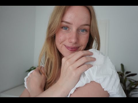 ASMR Fabric Scratching & Try on haul - Outfit check