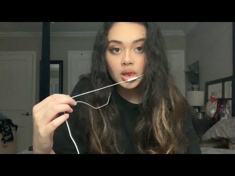 ASMR mic eating and mouth sounds with my new earphone mic