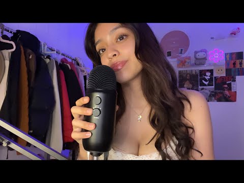[ASMR] MOUTH SOUNDS w/ mic triggers & hand movements (TINGLY) 👅