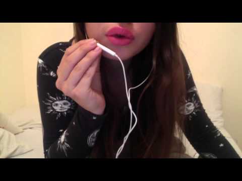 ASMR - LIPGLOSS SOUNDS, MOUTHS SOUNDS AND KISSING!