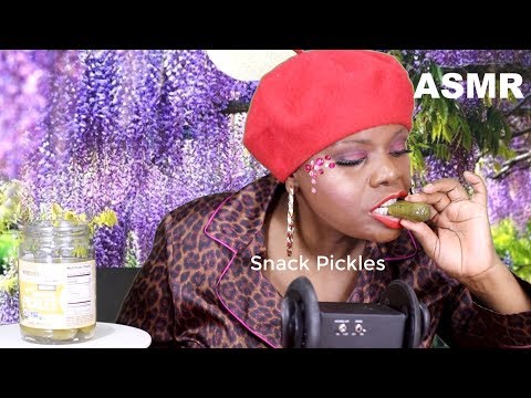 ASMR Pickle Eating Sounds *Dill Juice