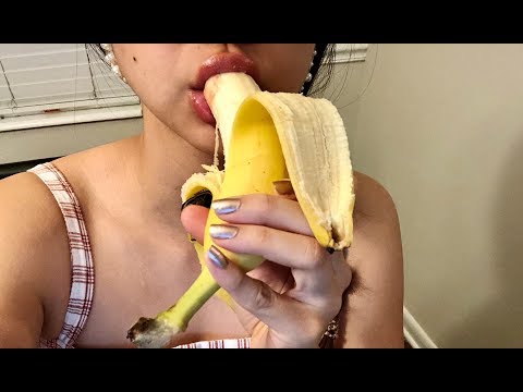 ASMR | Banana Eating Sound | Comiendo Plátano y Milo Chocolate😜✌