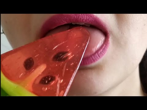 ASMR 19 MINUTES MOUTH SOUNDS LICK&SUCK LOLLIPOP VERY CLOSE and VERY slow 🍭🍭 NO TALKING