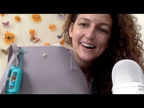 ASMR~ GUM chewing WHAT'S IN MY BAG 👛😃