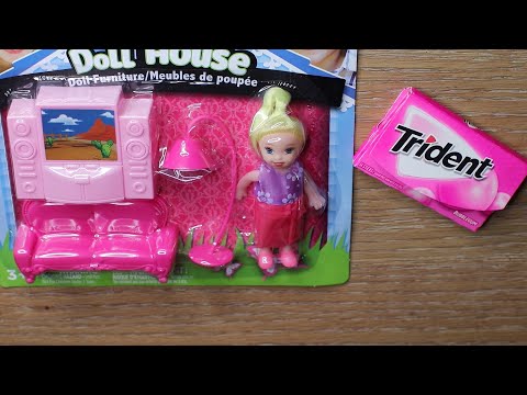 DOLL HOUSE TV COUCH SET ASMR CHEWING GUM