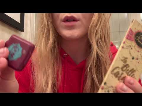 ASMR WHATS IN MY MAKEUP BAG