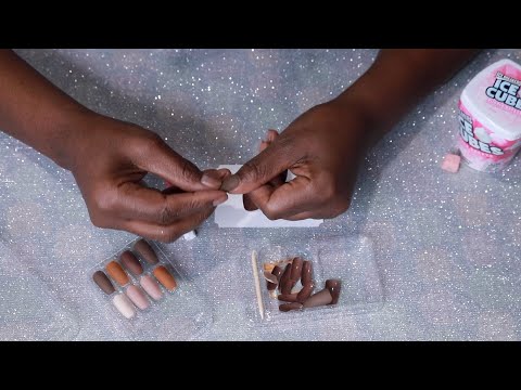 Soultry Press On Nails ASMR Chewing Gum