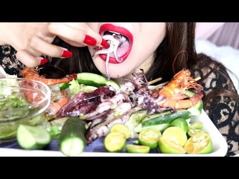 ASMR Grilled Squid and Shrimps Eating Sounds