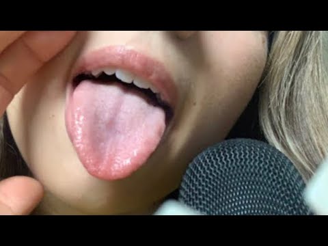 ASMR| LENSE LlCKING & TAPPING WITH LONG NAILS- WIPING YOUR FACE