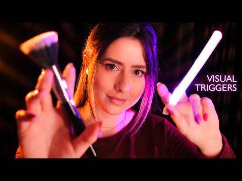 Can you keep your eyes open? 🤔 Visual triggers to feel sleepy [ASMR] - hand movements, light, +