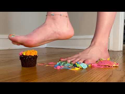 Messy Cupcake Crushing - Food Crush with my Feet
