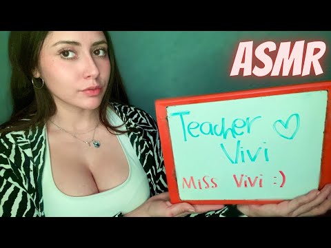 ASMR role play maestra ✨ HOLIDAY VOCABULARY con TEACHER VIVI 🎄
