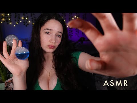 ASMR - LONG NAILS SCRATCHING YOUR FACE (Mouth Sounds, Water Sounds & Glass Tapping)