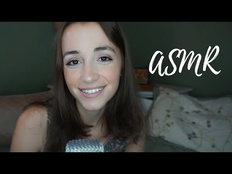 ASMR | Gum Chewing and Tapping Triggers (with Hand Movements✨)