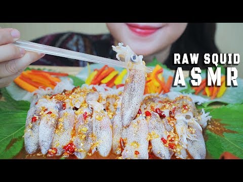 ASMR RAW BABY SQUID IN SPICY SAUCE , CHEWY CRUNCHY EATING SOUNDS | LINH-ASMR