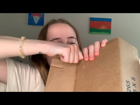 Ripping Tissue Paper and a Cardboard Box ASMR 📦