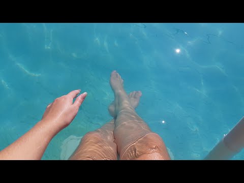 ASMR water / pool sounds