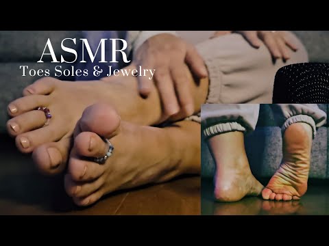 ASMR | Toes Soles & Jewelry vs. Wood floor Sounds (no talking)