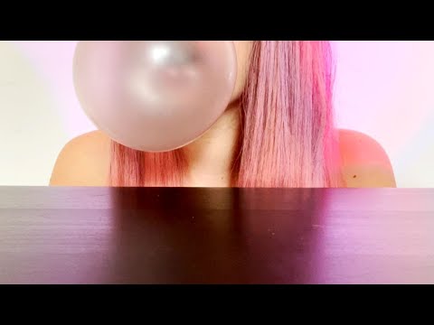 the shortest bubble gum blowing video on the internet