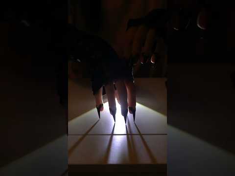 ASMR 🙌🏼 Hand Movements with Lights #asmr #asmrlighttriggers #lighttriggers #asmrfastandaggressive