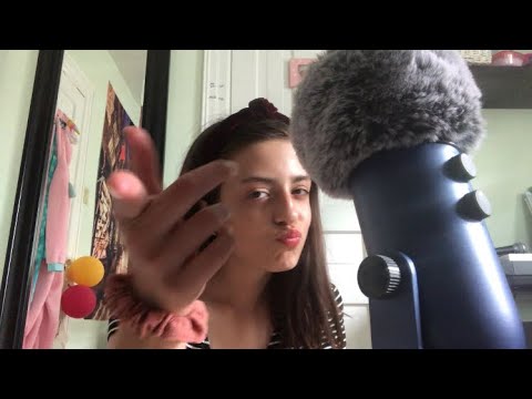 ASMR | Spanish trigger words + hand motions (SUPER TINGLY)