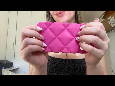 ASMR Tapping on phone cases 💖✨