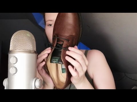 asmr | LEATHER sounds (sticky tapping, gripping, squeezing)[german/deutsch]