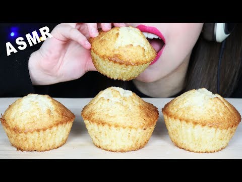 ASMR *BIG BITES* BUTTER CUPCAKES & WHIPPED CREAM (Soft EATING SOUNDS) No Talking