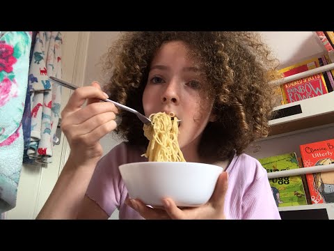 ASMR | Eating noodles 🍝