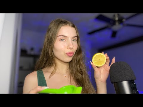 ASMR - Sweet Bartender is Making You A Drink 🍸🥂 (personnal attention + tapping)