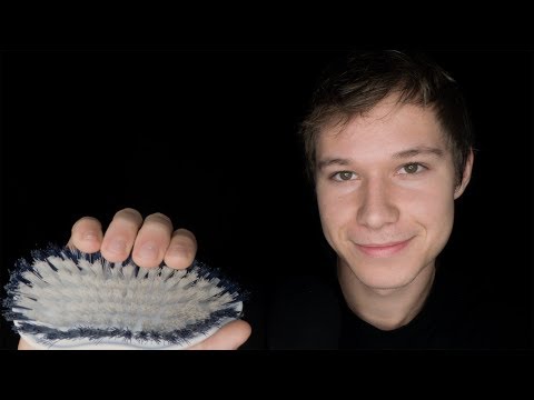 ASMR with different brushes