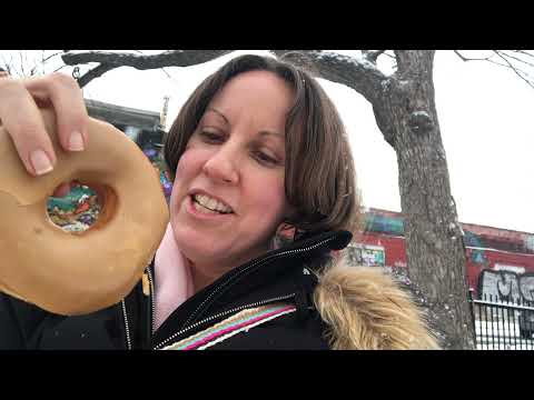 ASMR a maple doughnut, a squirrel, cornbread and me :)