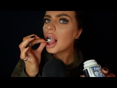 [ASMR] gum chewing / wet mouth sounds 💋💦 *no talking*