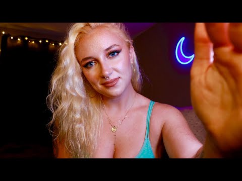 #ASMR | ROLEPLAY | Girlfriend Whispers in Your Ears