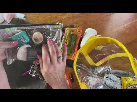 ASMR Purse rummage! (No talking only) Switch to New purse~Organizing~ Tapping & jingling! Looped 1X