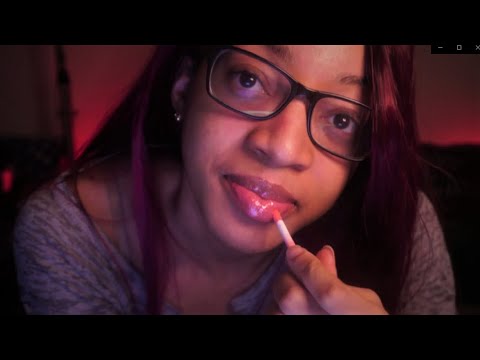 [ASMR] LIPGLOSS LAYERS, SOFT MOUTH SOUNDS WITH TAPPING TRIGGERS FOR TINGLES