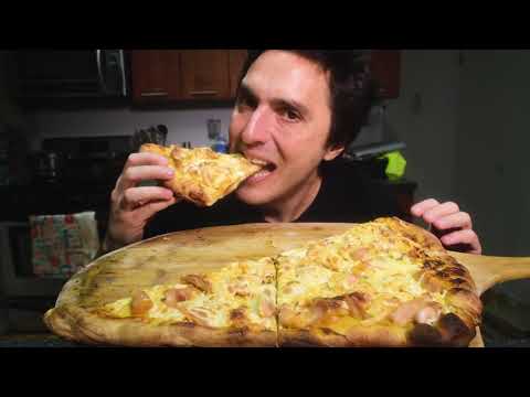 ASMR Buffalo Ranch Chicken Pizza ! ( Crunchy Eating Sounds ) | Nomnomsammieboy