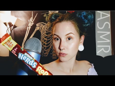 ASMR | Eating Candy 🍬 Short & sweet 💋 Mouth sounds // crunchy sounds 💤