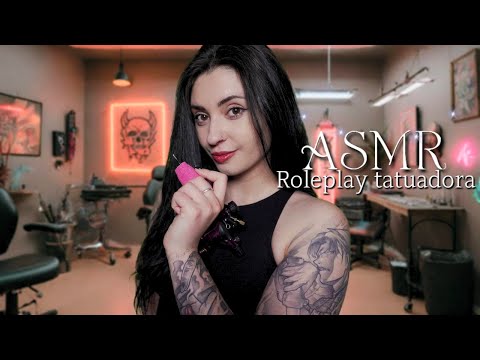 ASMR Roleplay tatuadora te hace un tatuaje de ensueño | ASMR español