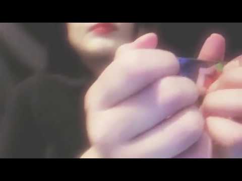 ASMR Tapping and Gum Chewing (Soft Spoken Whisper) 🍬🍉🍉🍉💖