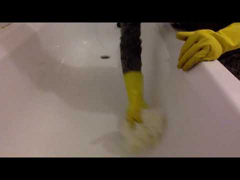 ASMR Mummy Gives the Bath a Quick Swish Wearing Yellow Rubber Gloves