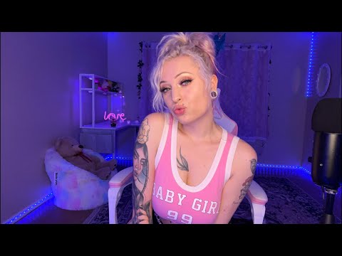 Taking ASMR requests 💕