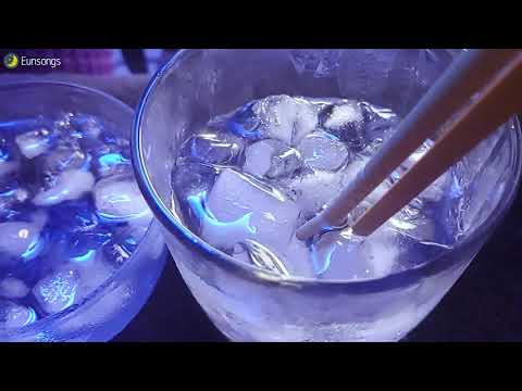 물소리 ASMR은 이거지💧 ice cube & spakling sparkling water 4K