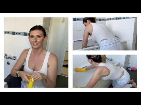 ASMR Scrubbing, Spraying and Wiping My Bath - Daily Chores