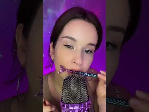 ASMR Scratching mouth sounds