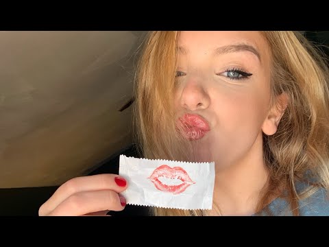 ASMR APPLYING LIPGLOSS AND CHEWING GUM WITH TINGLY MOUTH SOUNDS