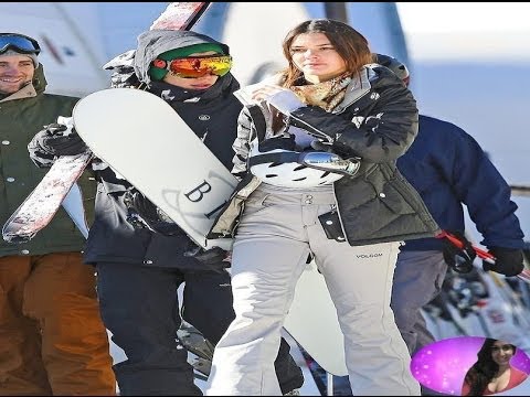 AWESOME! Harry Styles And Kendell Jenner Sky Together Have Fun Doing It!